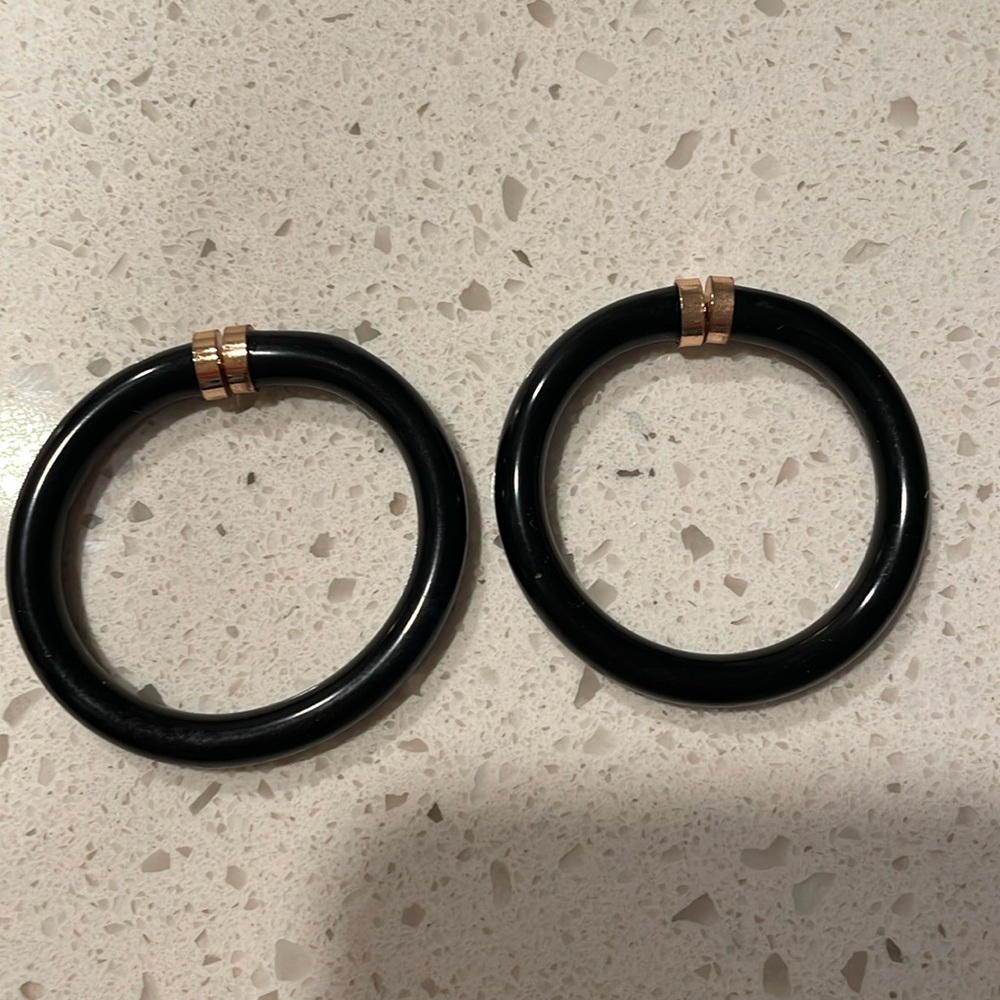 Black tube hoops